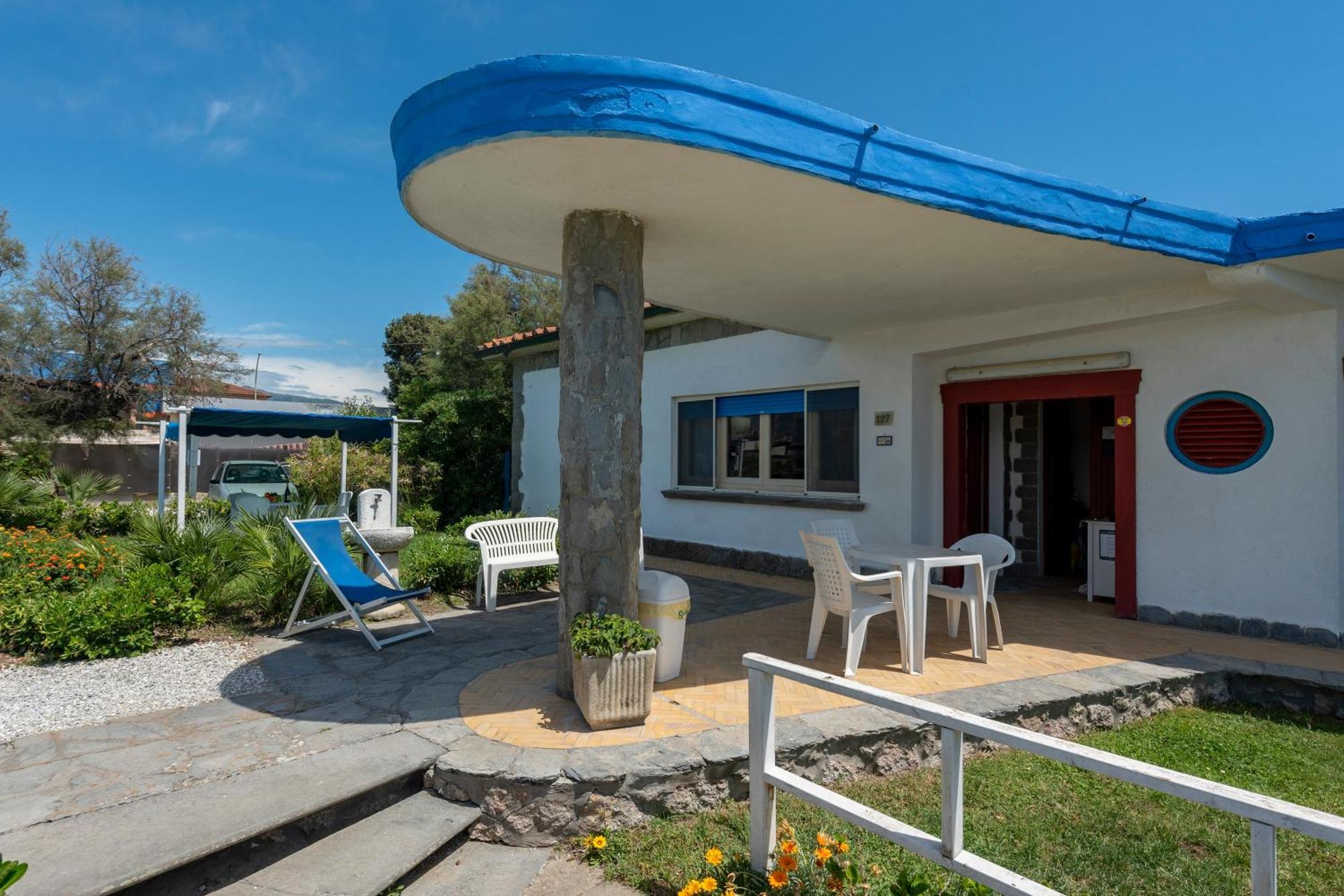 La Casina Del Pescatore On The Beach - Happy Rentals Marina di Pietrasanta Exterior foto